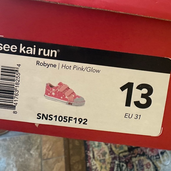 See Kai Run - Girls Size 13 - Robyne style - pink with stars - Picture 4 of 4